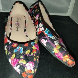 Penny loves Kenny flat floral butterfly pointy shoes size 8 Aaron SF Pride